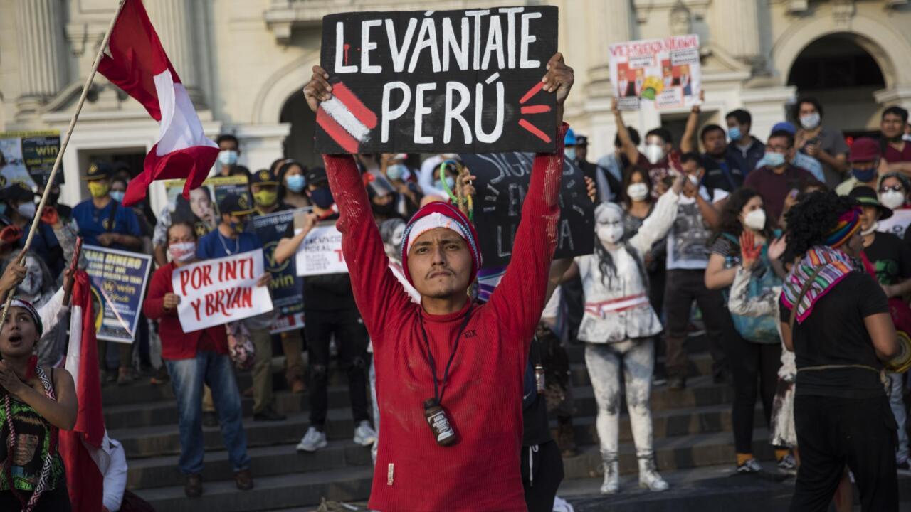 Perú en crisis: entre la incertidumbre política, la economía tambaleante y el miedo en las calles